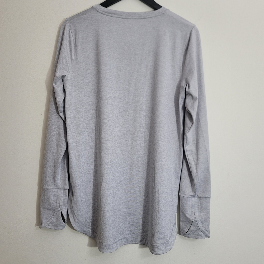 Athleta Uptempo Long Sleeve Thumbhole High-low Top Size LT Light Gray - Picture 5 of 14